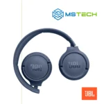 Na slici su prikazane slušalice JBL TUNE 520BT Blue. Na slici se pored toga nalazi logo naše firme "MSTech" i logo proizvođača "JBL!".