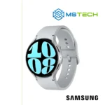 Prikaz desne strane SAMSUNG GALAXY WATCH 6 (R940) 44MM Silver pametnog sata. Pored toga na slici je prikazan logo naše firme "MSTech" i logo proizvođača "SAMSUNG".