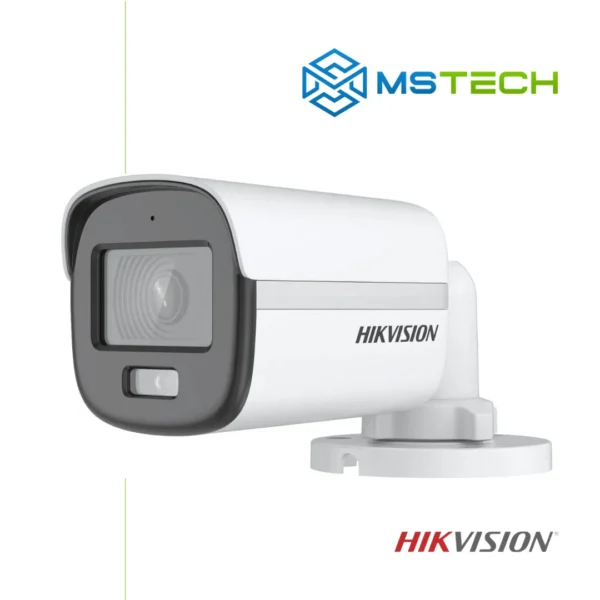 Na slici su prikazani HIKVISION DS-2CE10KF0T-FS BULLET HD-TVI KAMERA S INTEGRISANIM MIKROFONOM, logo naše firme "MSTech" i logo proizvođača "HIKVISION".