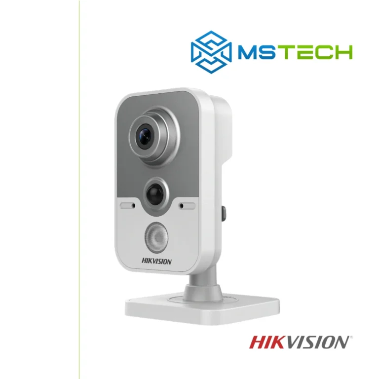 Na slici su prikazani HIKVISION DS-2CE38D8T-PIR HD-TVI ULTRA-LOW LIGHT PIR CUBE KAMERA, logo naše firme "MSTech" i logo proizvođača "HIKVISION".