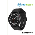Prikaz desne strane SAMSUNG GALAXY WATCH 6 Classic (R950) 43MM Black pametnog sata. Pored toga na slici je prikazan logo naše firme "MSTech" i logo proizvođača "SAMSUNG".