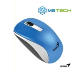 Na slici je prikazan miš Genius NX-7010 WIRELESS Blue. Prikazana je prednja strana miša. Na slici se pored toga nalazi logo naše firme "MSTech" i logo proizvođača "GENIUS".