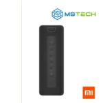 Na slici je prikazan Xiaomi Mi Portable Bluetooth Speaker 16 W Black. Prikazana je prednja strana zvučnika. Na slici se pored toga nalazi logo naše firme "MSTech" i logo proizvođača "XIAOMI".